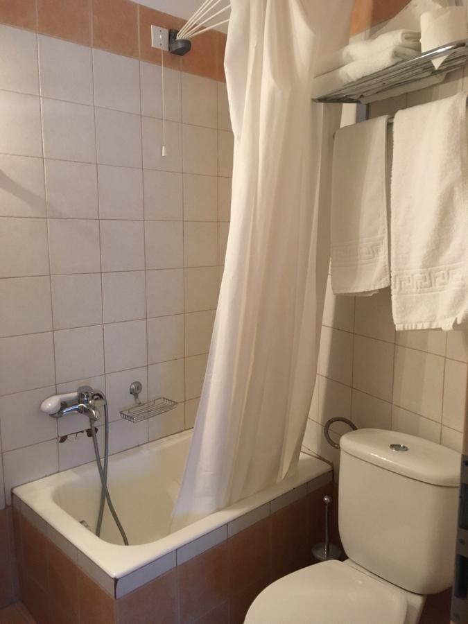 Hotel Orestion - Bike And Motorcycle Friendly Hotel كاستوريا المظهر الخارجي الصورة